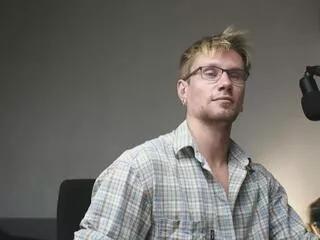 Offline kevin_park on Flirt4Free