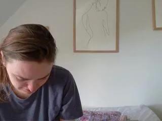 Freechat kiera_harris on Flirt4Free