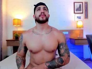 Offline kyle_north on Flirt4Free