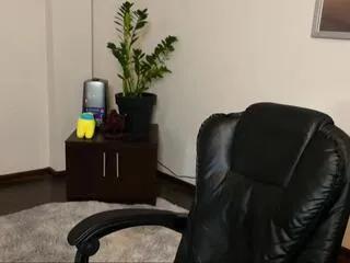 Offline landon_york on Flirt4Free