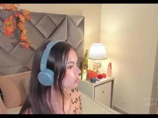 Offline leiza_thompson on Flirt4Free