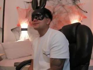 Offline lenyn_max on Flirt4Free
