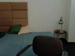 Freechat leon_angelov on Flirt4Free