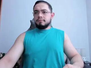 Freechat luigi_white on Flirt4Free