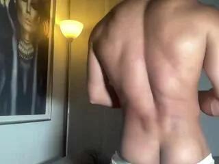 Freechat luke_wayne on Flirt4Free