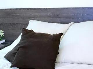 Freechat lukhas on Flirt4Free