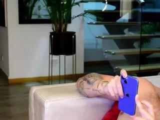 Freechat lukhas on Flirt4Free