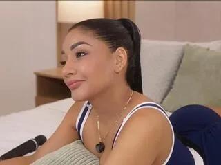 Private lupe_risse on Flirt4Free