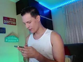Freechat martin_francoo on Flirt4Free
