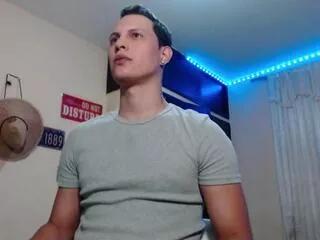 Freechat martin_francoo on Flirt4Free