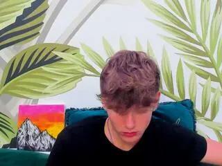 Freechat matthew_bieber on Flirt4Free