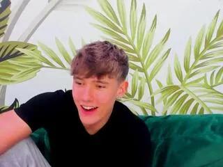 Freechat matthew_bieber on Flirt4Free