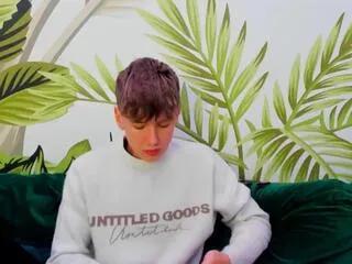 Freechat matthew_bieber on Flirt4Free