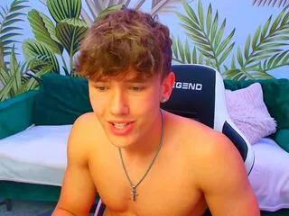 Freechat matthew_bieber on Flirt4Free