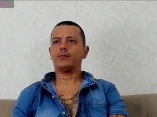 maxi_hall — Freechat on Flirt4Free