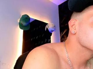 Offline maxwell_dupont on Flirt4Free