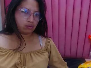 Offline miaa_smiith on Flirt4Free