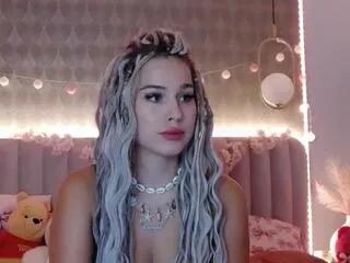 Offline nikki_alman on Flirt4Free