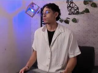 Offline nikolai_drake on Flirt4Free