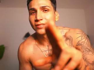 Offline noah_lead on Flirt4Free