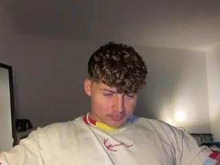 Freechat noah_sandler on Flirt4Free