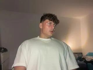 Freechat noah_sandler on Flirt4Free