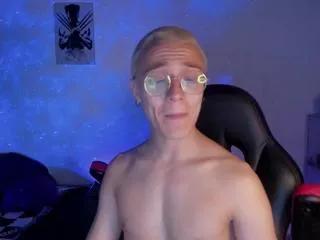 Offline oliveer_park on Flirt4Free