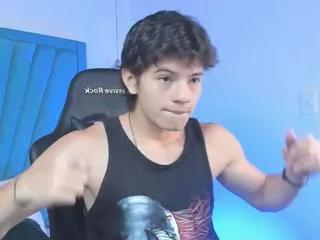 Offline oliver_renard on Flirt4Free