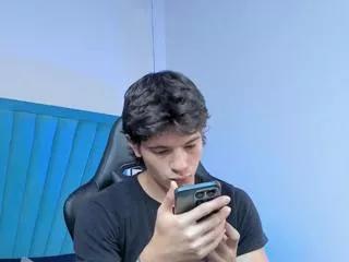 Offline oliver_renard on Flirt4Free