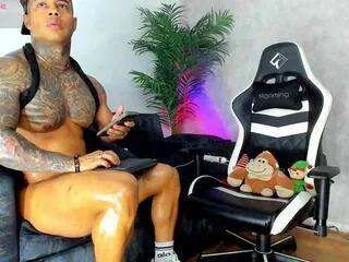 Offline owen_freid on Flirt4Free