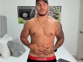 Offline owen_pierces on Flirt4Free