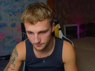 Offline randy_rollins on Flirt4Free