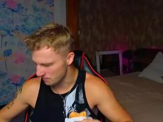 Offline randy_rollins on Flirt4Free