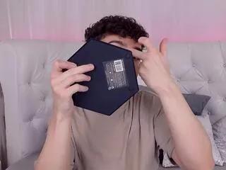 Offline robert_rosenberg on Flirt4Free