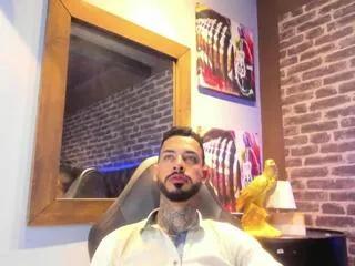 Offline rocky_millan on Flirt4Free