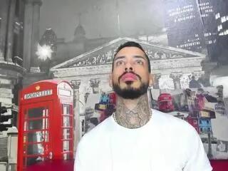 Offline rocky_millan on Flirt4Free