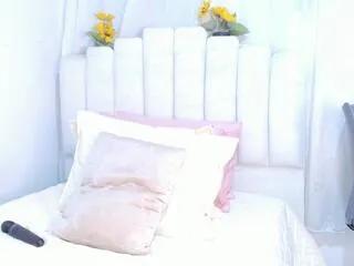 Offline roxana_blanche on Flirt4Free