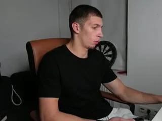 Offline ryan_dozer on Flirt4Free