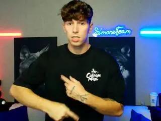 Offline simone_florenzi on Flirt4Free