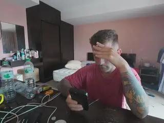 Offline slivester_stallion on Flirt4Free