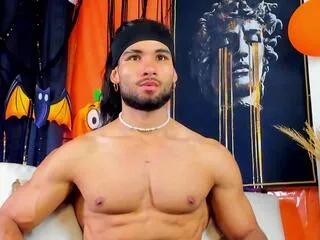 Offline summy_hattaway on Flirt4Free