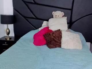 Offline tanya_hanks on Flirt4Free