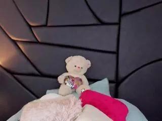 Offline tanya_hanks on Flirt4Free