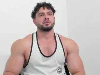 Freechat thomas_brandon on Flirt4Free