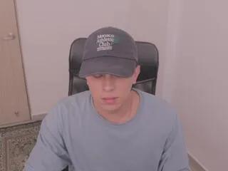 Freechat tony_hoffa on Flirt4Free