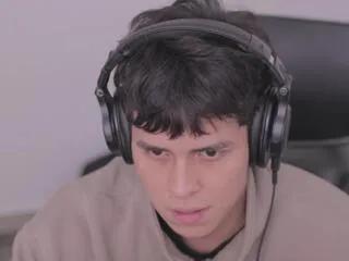 Freechat tony_hoffa on Flirt4Free