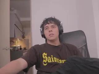 Freechat tony_hoffa on Flirt4Free