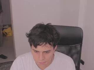 Freechat tony_hoffa on Flirt4Free