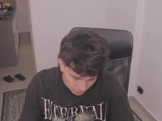 Freechat tony_hoffa on Flirt4Free