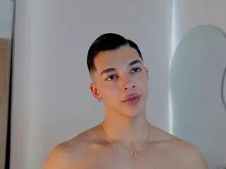Offline troye_williams on Flirt4Free